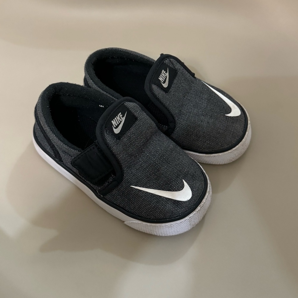 Nike slip on shoes | Toddler 5C